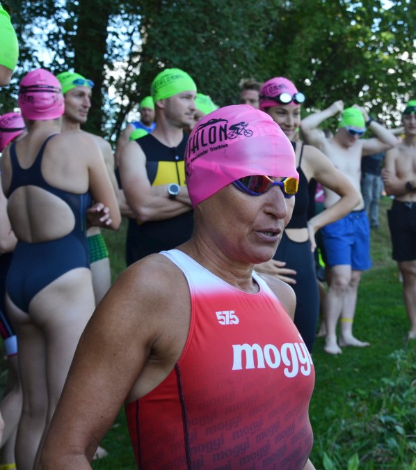 Anita konzentriert vor dem Start im Baggersee